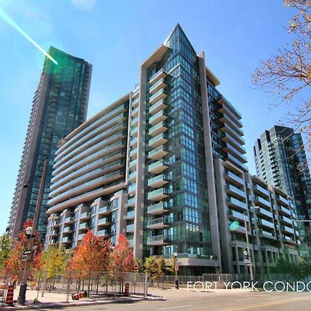 Lakefront Living Downtown Toronto - Free Parking, Gym, Indoor Pool Exteriér fotografie