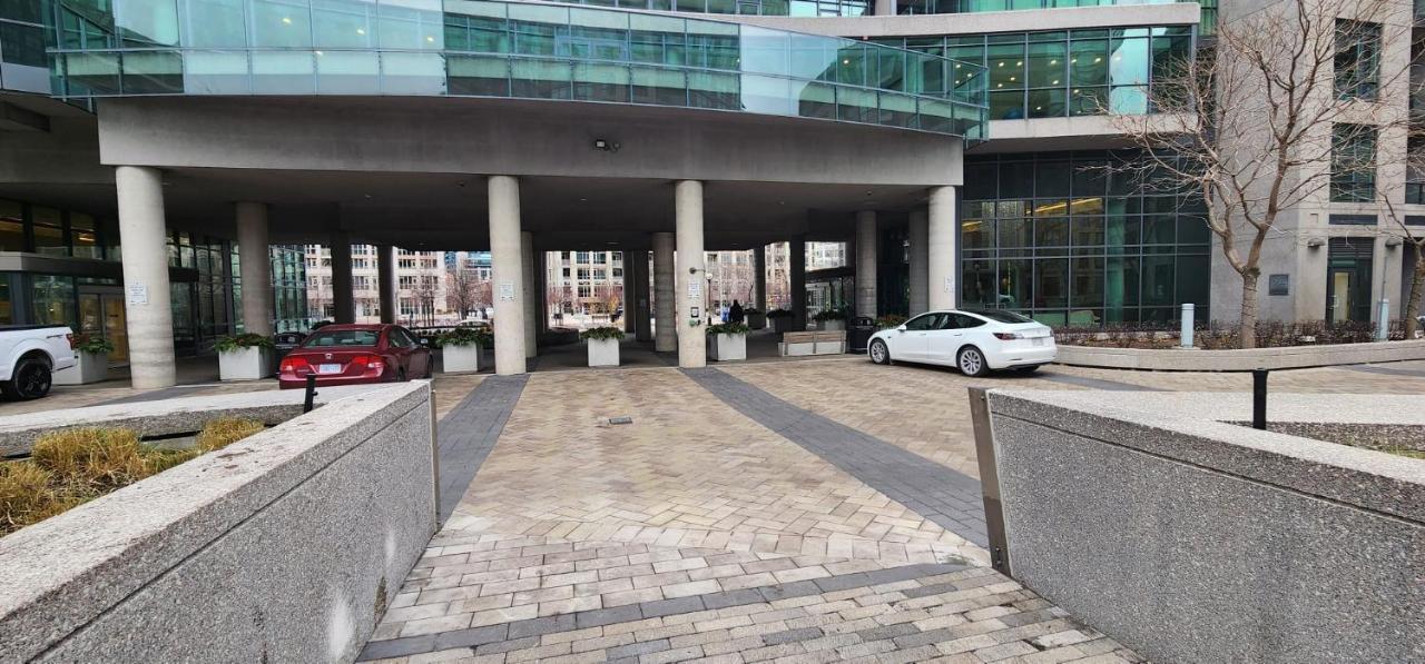 Lakefront Living Downtown Toronto - Free Parking, Gym, Indoor Pool Exteriér fotografie